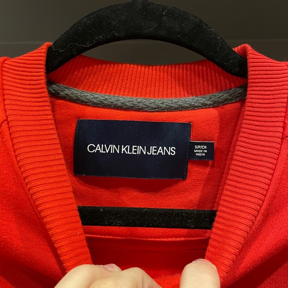 Men’s Calvin Klein Crewneck - Picture 2 of 2